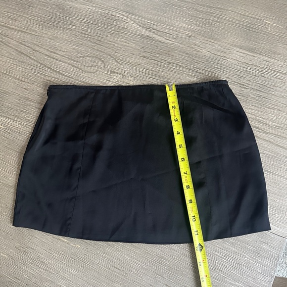 Danielle Guizio Y2K satin mini Black Skirt - Picture 5 of 6